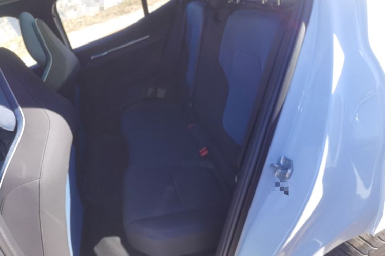 Used Volvo EX30 2025 Rear-Drive Long-Range Plus Model