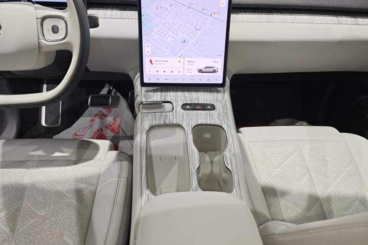 Used Nio ET7 2024 75 kWh Executive Signature Edition
