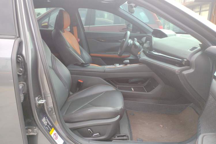 Used CHANGAN UNI-V 2022 1.5T Prestige Version Right Front Seat