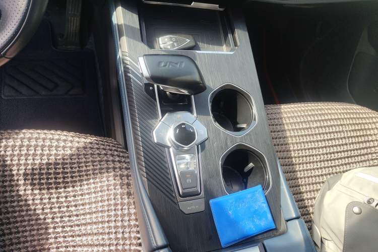 Used CHANGAN UNI-K iDD 2023 Smart Electric iDD 1.5T 135km Smart Leading Model
