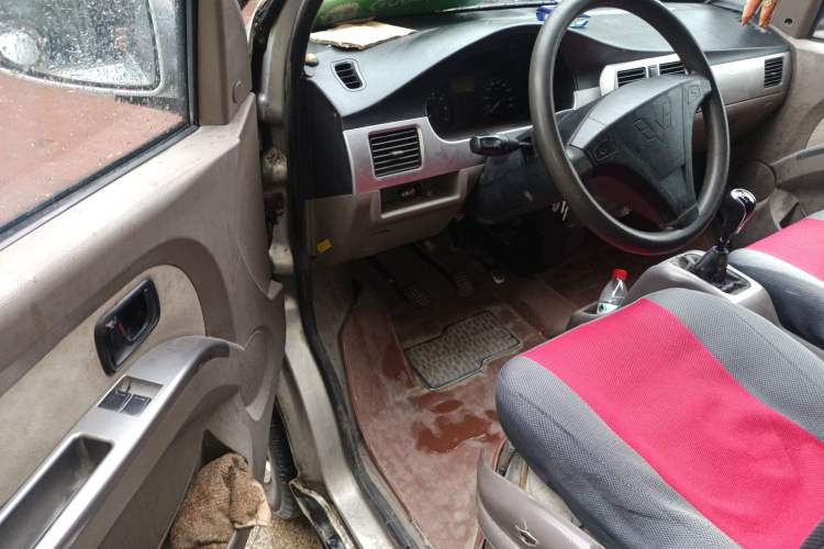 Used Wuling Rongguang 2011 1.2L Comfort Model Driver Seat