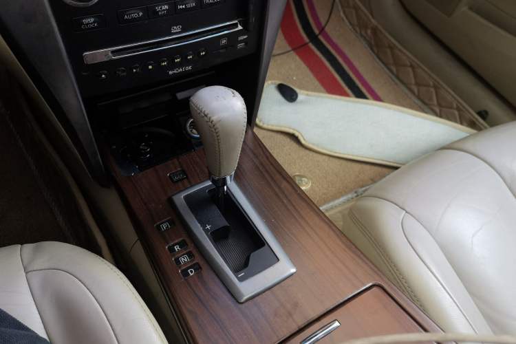 Used Nissan Teana 2008 2.5L XL Leading Edition Gear Lever