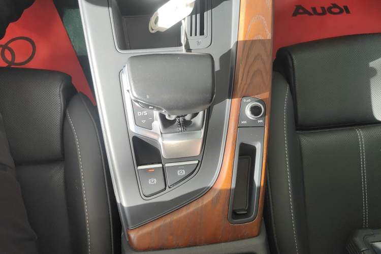 Used Audi A4L 2020 40 TFSI Fashion Dynamic Model