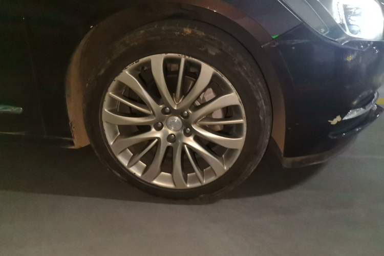 Used Buick LaCrosse 2018 28T Luxury Model