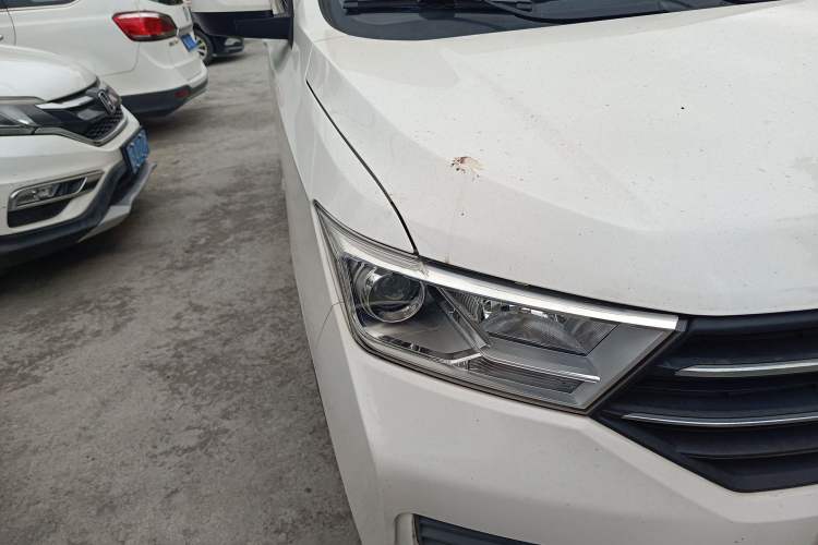 Used Wuling Hongguang 2021 1.5L S Comfort Edition LAR Right Front Headlight