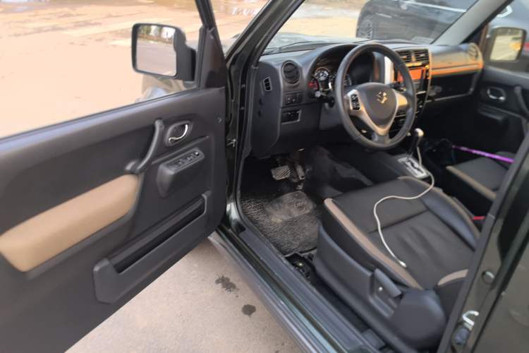 Used Suzuki Jimny 2015 1.3 AT Mode3 Navigation Edition
