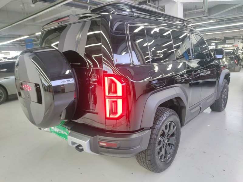 Used Formula Leopard 5 2023 Navigator Edition — 6