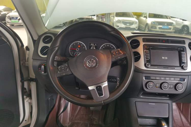 Used Volkswagen Tiguan 2014 1.8TSI Automatic 2WD 30th Anniversary Edition Steering Wheel