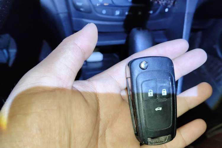 Used Buick GT 2016 15N Automatic Luxury Edition Vehicle Key