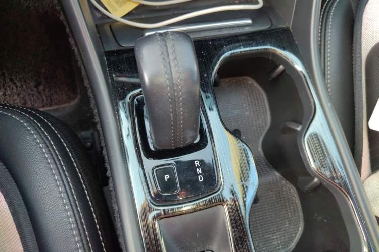 Used Volvo XC40 2020 T3 Smart & Stylish Edition Gear Lever