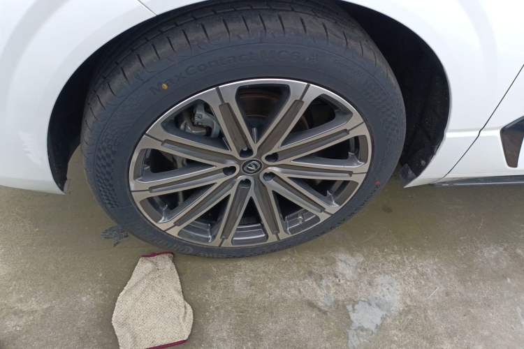 Used CHANGAN UNI-K 2021 2.0T All-Wheel Drive Prestige Version
