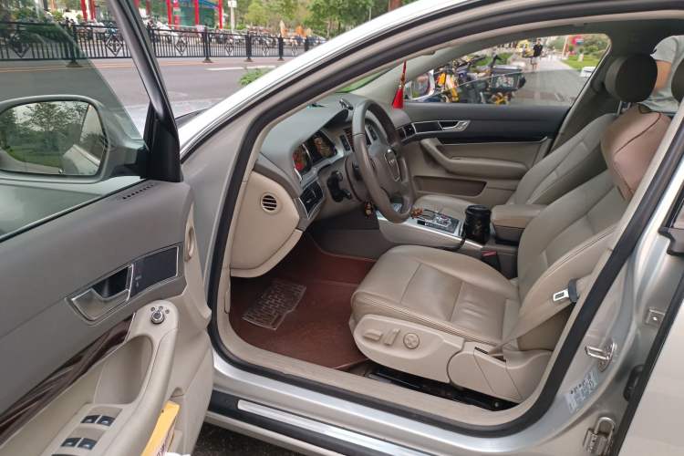 Used Audi A6L 2011 2.0 TFSI Automatic Standard Edition Driver Seat