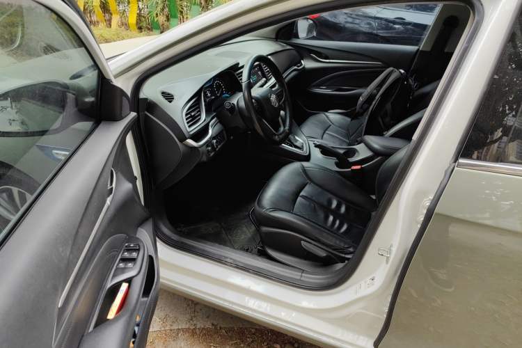 Used Buick GT 2019 18T Automatic Connected Flagship Version China V Standard Driver Seat