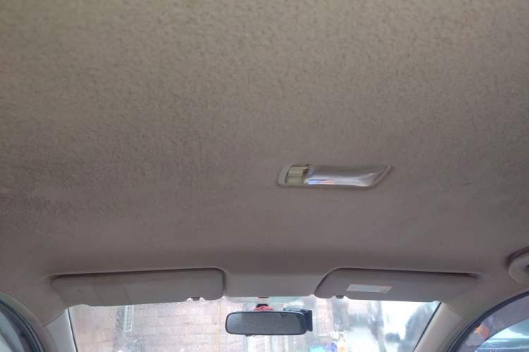 Used Nissan Livina 2010 Jingyue Edition 1.6L Manual All-Around Model
