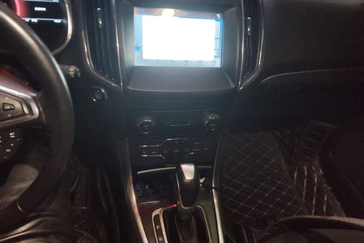 Used Ford Edge 2016 EcoBoost 245 Four-Wheel Drive Titanium Edition 7-Seater
