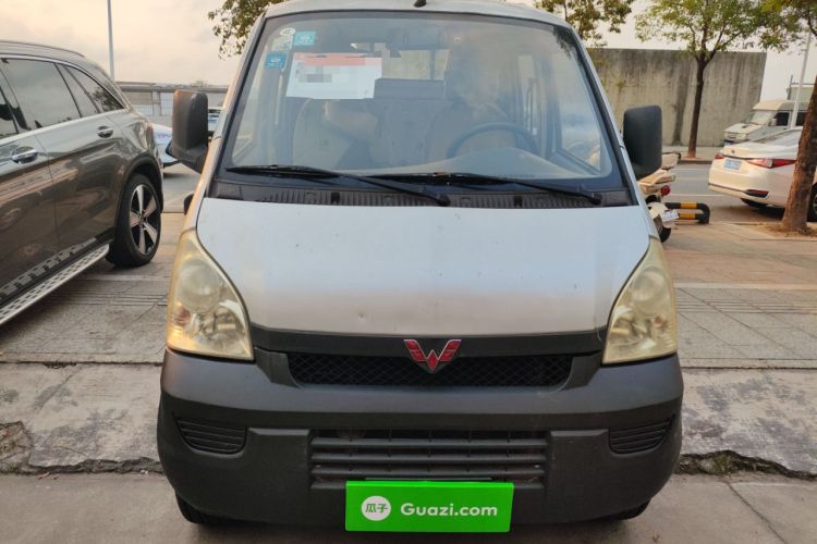 Used Wuling Rongguang Small Truck 2017 1.5L Double-Cab Basic Version L3C Front