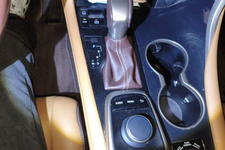 Used Lexus RX 2016 300 4x4 Elegant Edition China V-standard
