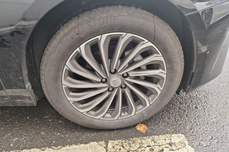 Used Buick LaCrosse 2023 28T Prestige Edition