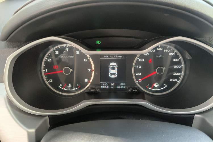 Used Geely Auto Emgrand X7 Sport 2016 2.0L Manual ZhiShang Version Instrument Cluster