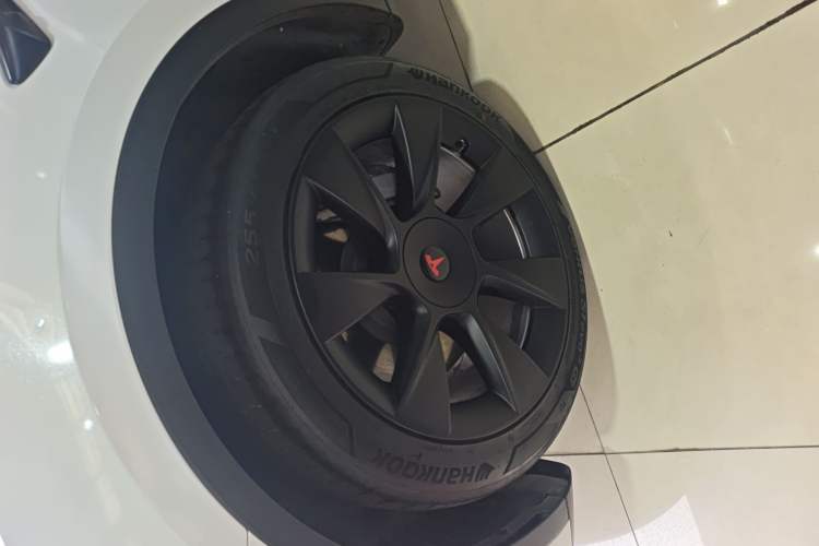 Used Tesla Model Y 2022 Rear-Wheel-Drive Version