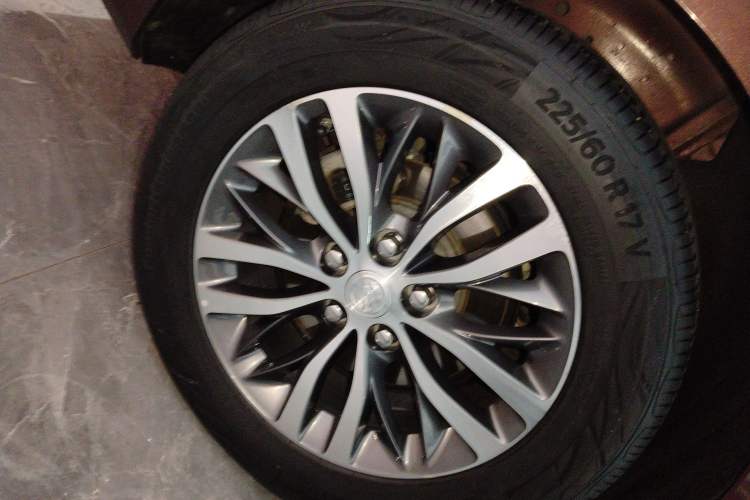 Used Buick GL8 2022 ES Landtrek 653T Luxury Edition