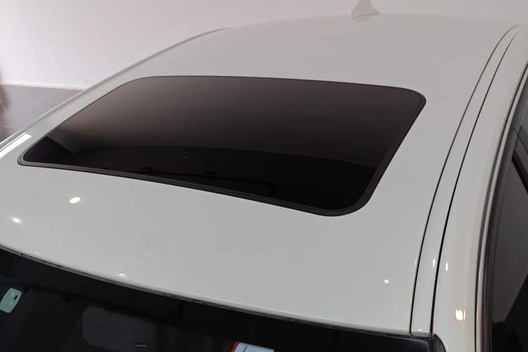 Used BMW 3 Series 2017 320Li Fashion Model
