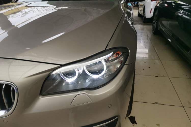 Used BMW 5 Series 2017 525Li Luxury Design Package Left Front Headlight