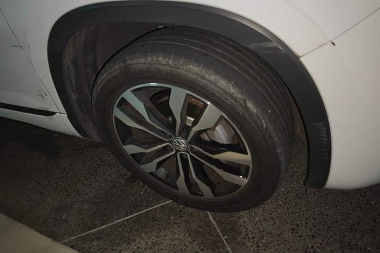 Used Volkswagen Tayron 2020 380TSI All-Wheel Drive R-Line Connected Version
