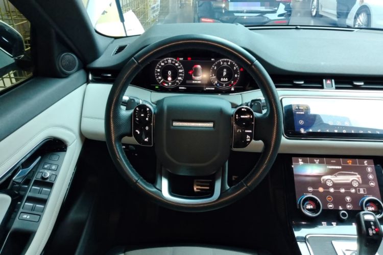 Used Land Rover Range Evoque 2020 249 PS R-DYNAMIC SE Sport Technology Edition Steering Wheel