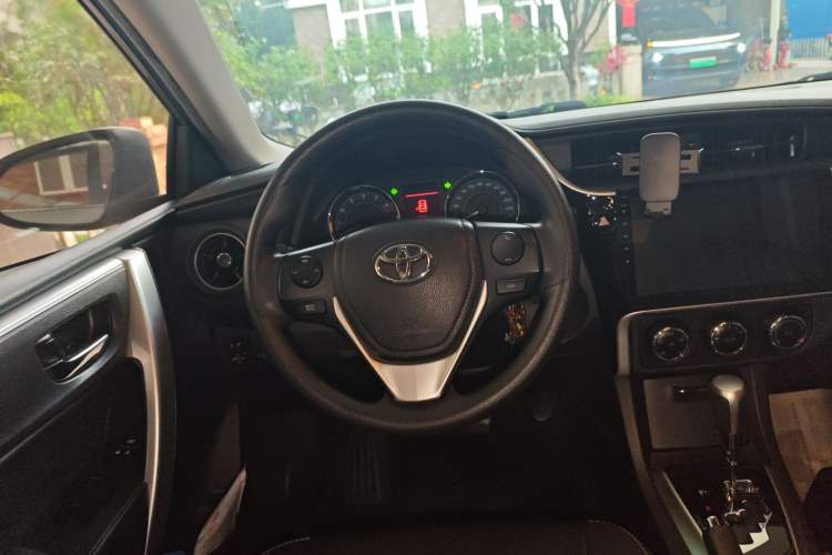 Used Toyota Corolla 2017 Revised Version 1.2T S-CVT GL-i Steering Wheel