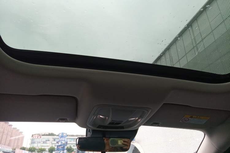 Used ORA Good Cat 2021 400km Standard Range Venus Edition Lithium Iron Phosphate Headliner