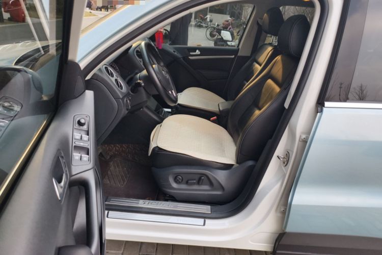 Used Volkswagen Tiguan 2016 280TSI Automatic Two-Wheel Drive Silk Road Comfort Edition Left Front Seat