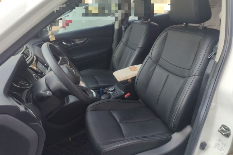 Used Nissan X-Trail 2017 2.5L CVT Leading Edition 4WD Left Front Seat