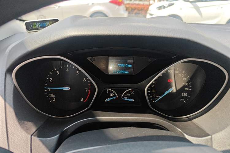 Used Ford Focus 2018 Sedan Classic 1.6L Manual Comfort Plus SmartDrive Edition Instrument Cluster