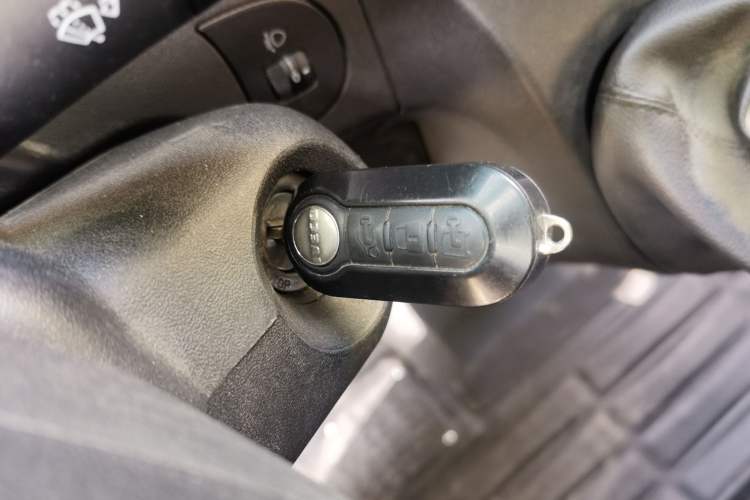 Used Iveco Eurocargo 2021 2.0T Manual Super-Rui Short Wheelbase High-Roof Side-Sliding Door F1A