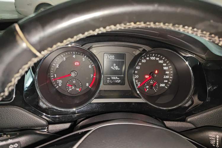 Used Volkswagen Sagitar 2015 230TSI Manual Comfort Version
