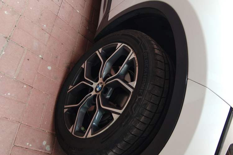 Used BMW X1 2021 sDrive20Li Premium Edition Right Front Wheel Hub