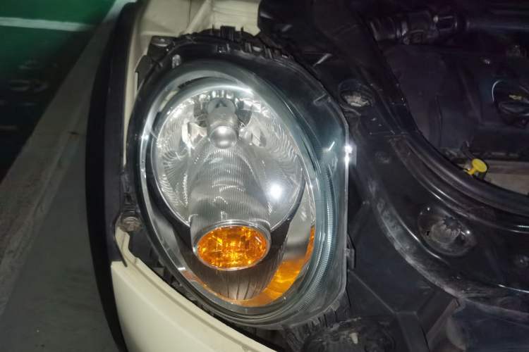 Used MINI 2013 1.6L ONE Limited Edition Third Version Right Front Headlight