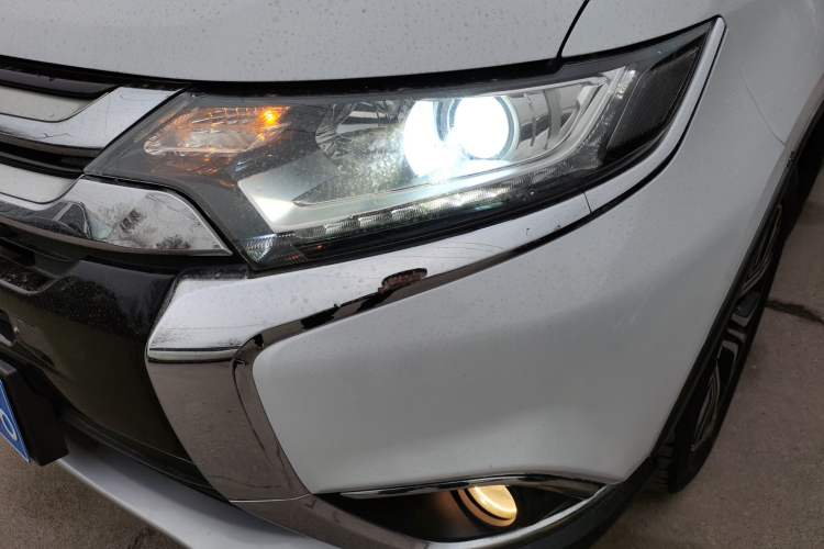 Used Mitsubishi Outlander 2018 2.0L Two-Wheel Drive Glory Edition 5 Seats