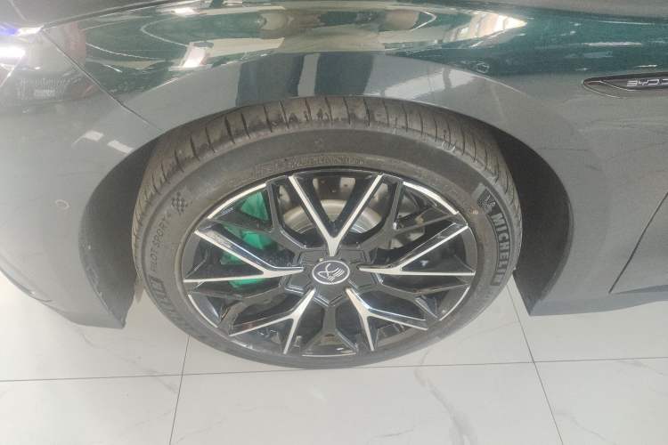 Used BYD Han 2022 EV 610 km All-Wheel-Drive Qianshan Cui Limited Edition
