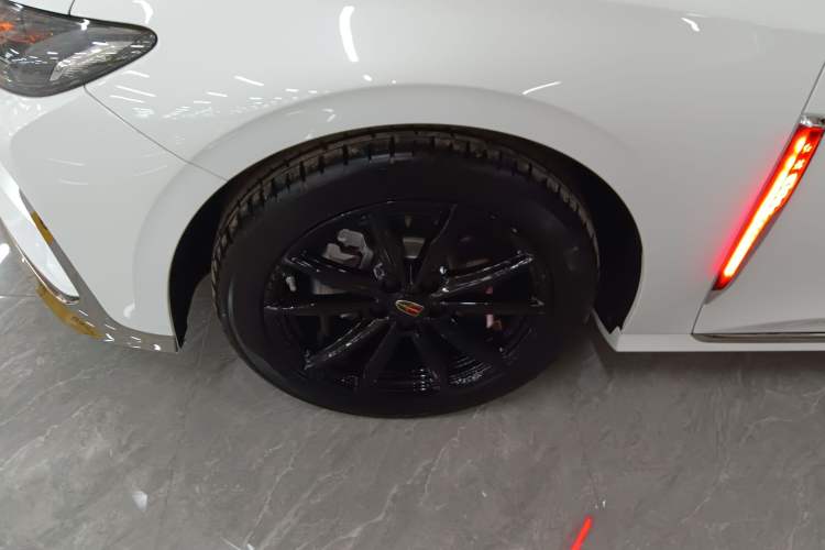 Used Hongqi H6 2023 2.0T ZhiShang Version
