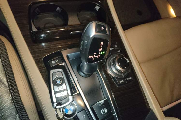 Used BMW 7 Series 2009 740Li Luxury Model Gear Lever