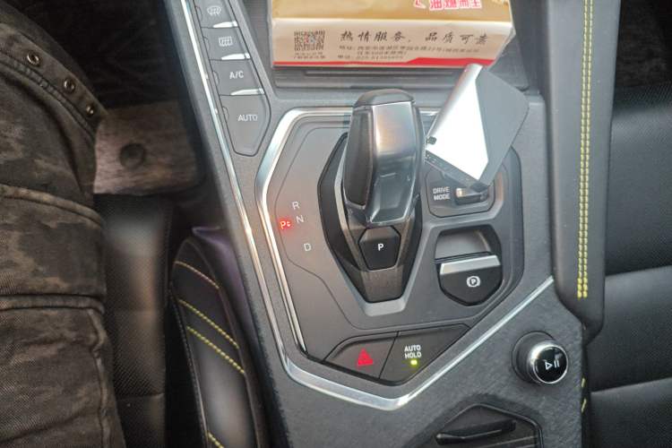 Used Lynk & Co 05 2022 2.0TD Two-Wheel Drive Shine Halo Contrast-Colored Wheel Version