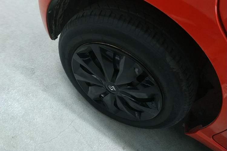 Used SOL E10X 2021 302 km Range Fashion Edition 31.4 kWh
