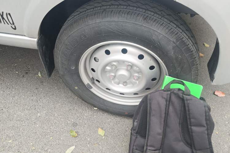 Used Victory Zebra 2025 1.5L Double-Cab Extended Wide-Body Flatbed Luxury Version Right Front Wheel Hub