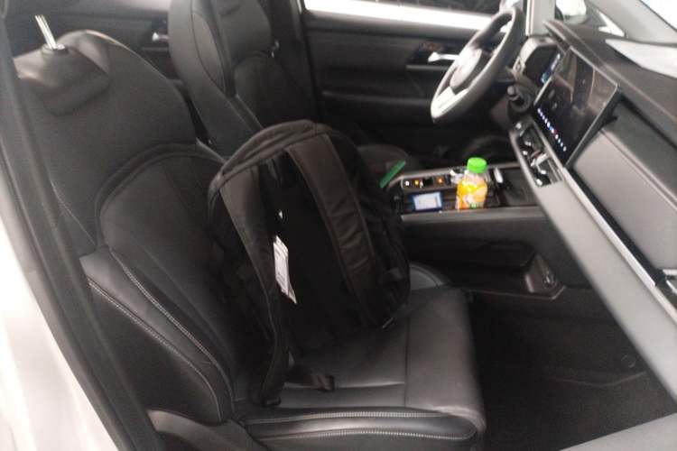 Used Mitsubishi AIRTREK 2022 Hardcore Edition