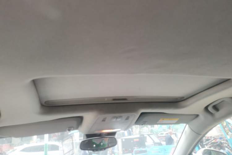 Used Buick Regal 2015 1.6T Elite Tech Model Headliner