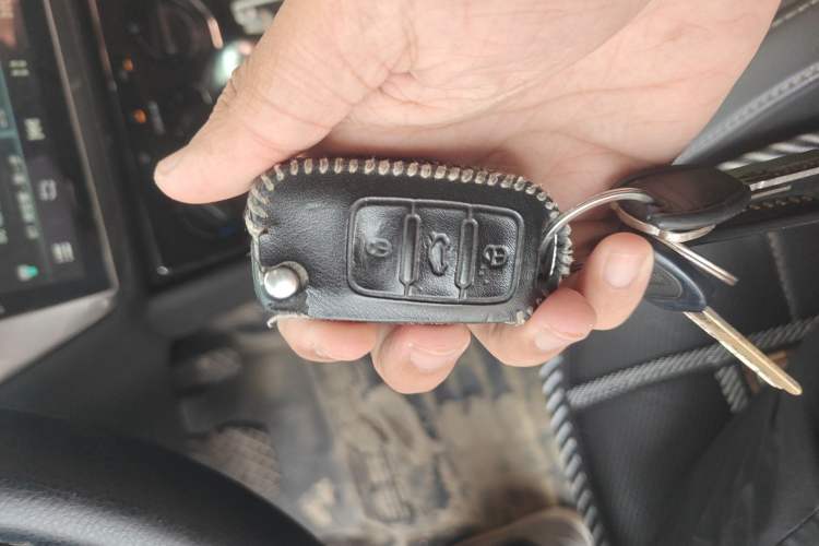 Used Volkswagen Lavida 2017 1.6L Automatic Comfort Edition Vehicle Key