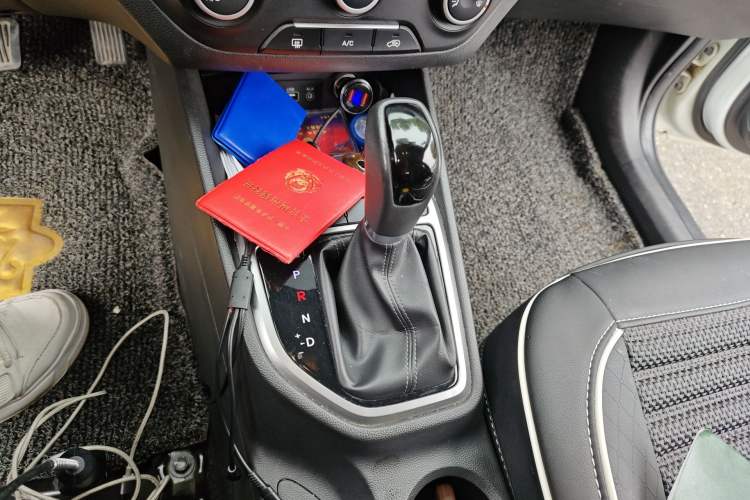 Used Hyundai ix25 2015 1.6L Automatic Two-Wheel Drive Smart GLS Trim
