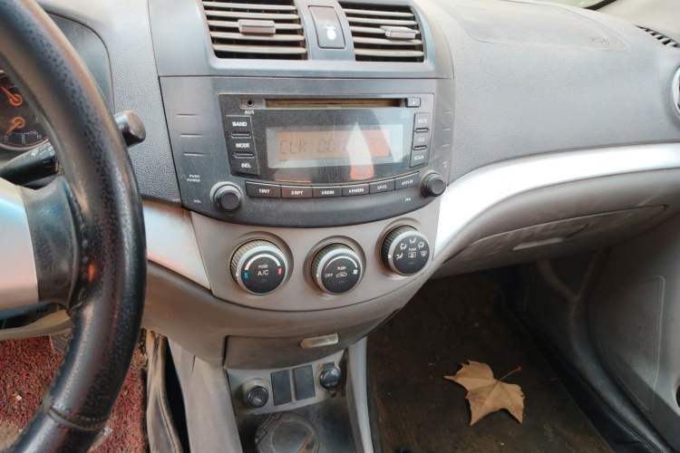 Used CHANGAN Alsvin 2012 Sedan 1.5L Manual Luxury Model
